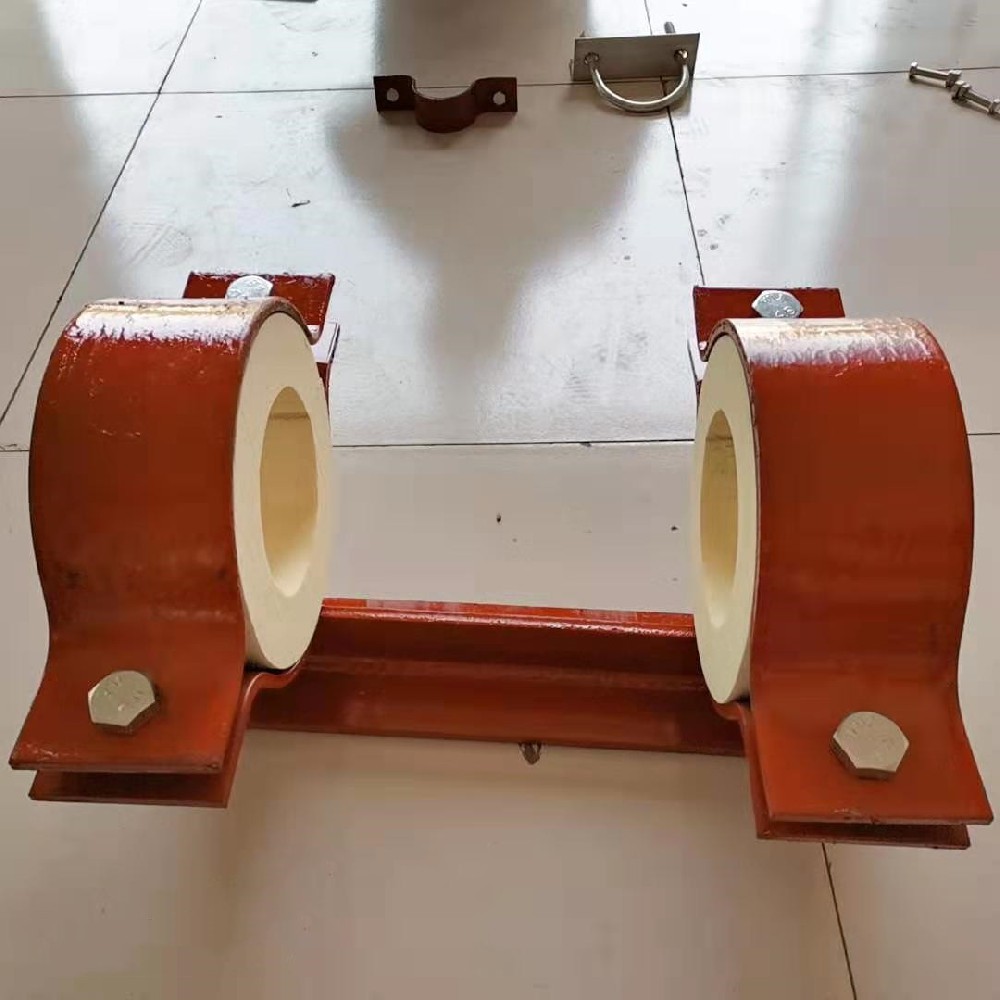 保冷管托